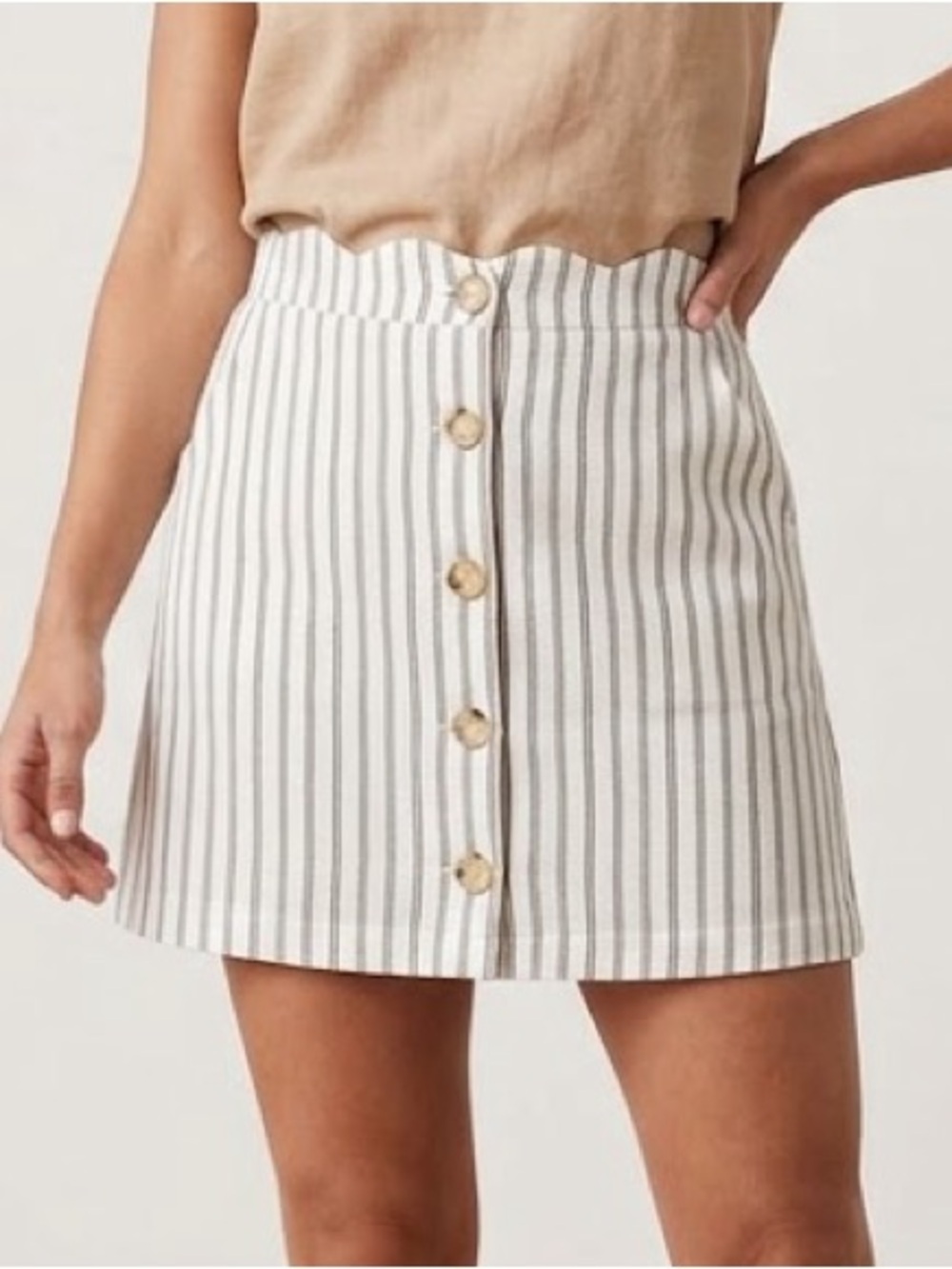 Day to Day white mini skirt with green stripes, button front, small, scallops